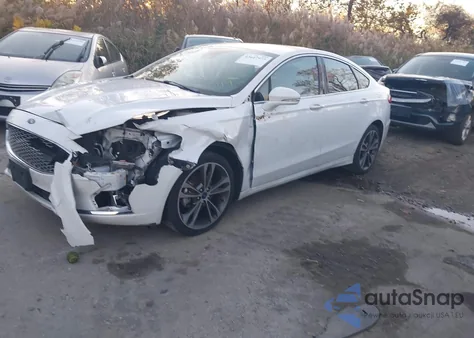 2020 Ford Fusion Titanium z USA, uszkodzony, nr VIN 3FA6P0D94LR153294